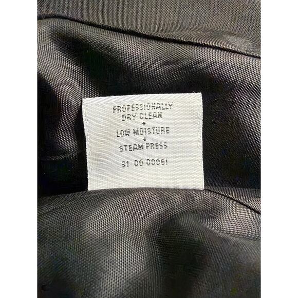 Pendleton Women's Holiday Blazer Sz 12 | 100% Virgin Wool Red Green Plaid VTG - Picture 8 of 8